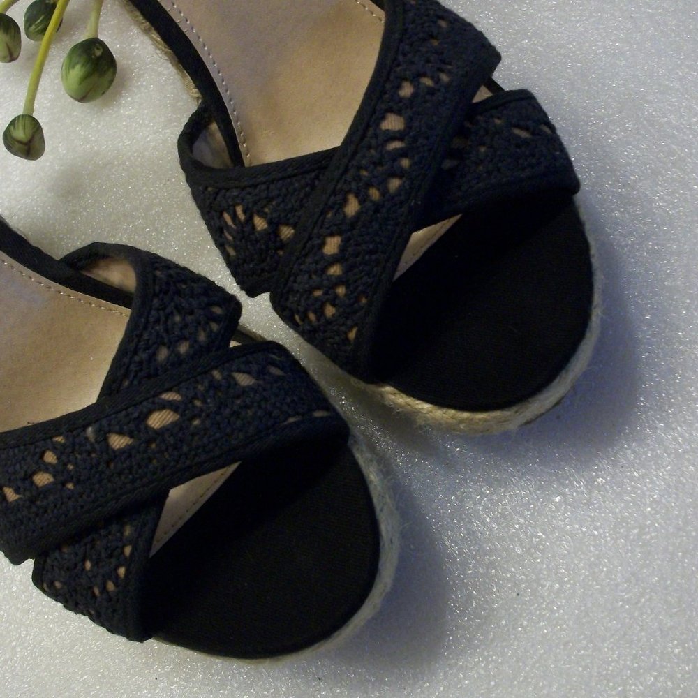 SOLD! CANDIE'S 9M Navy  Blue Espadrille Wedge Sandals 4.5" Heel NWOT - Picture 10 of 10